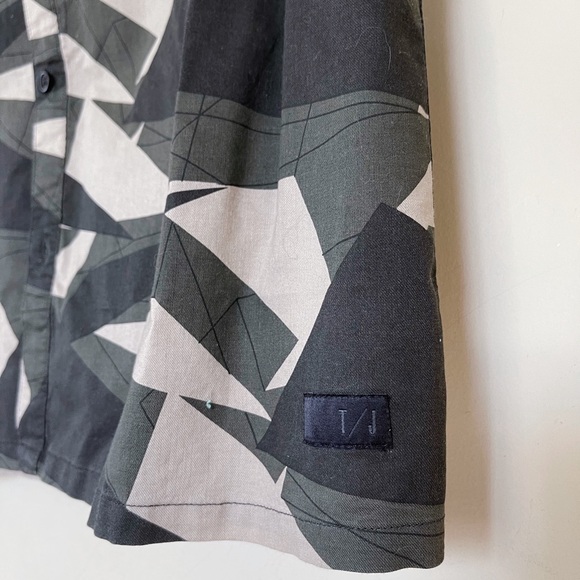 tiger of sweden geometric green shirt Sz M - Picture 4 of 8